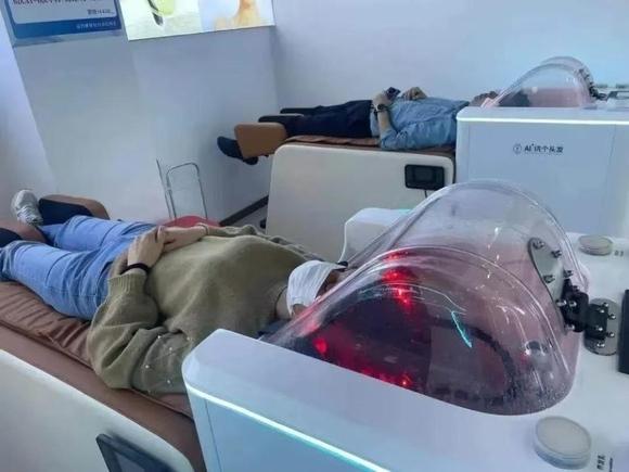 每秒分析8000根发丝：深圳AI洗发系统背后的硬核科技-1.jpg
