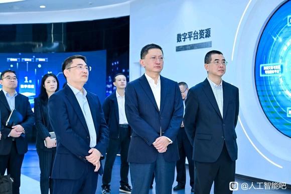 市国资委、金融办领导莅临秀毓集团上海总部-3.jpg